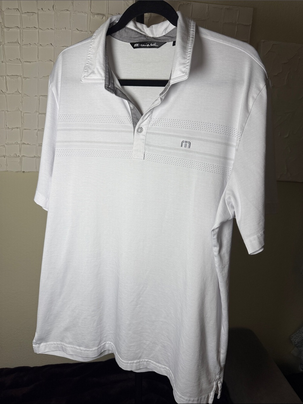 TravisMathew White Performance Golf Polo Shirt Men’s XL